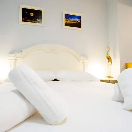 Апартаменты Rentalsevilla Escuelas Pias
